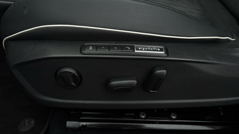 Volkswagen ID.4 150kW Max Pro Performance 77kWh 5dr Auto Electric Estate